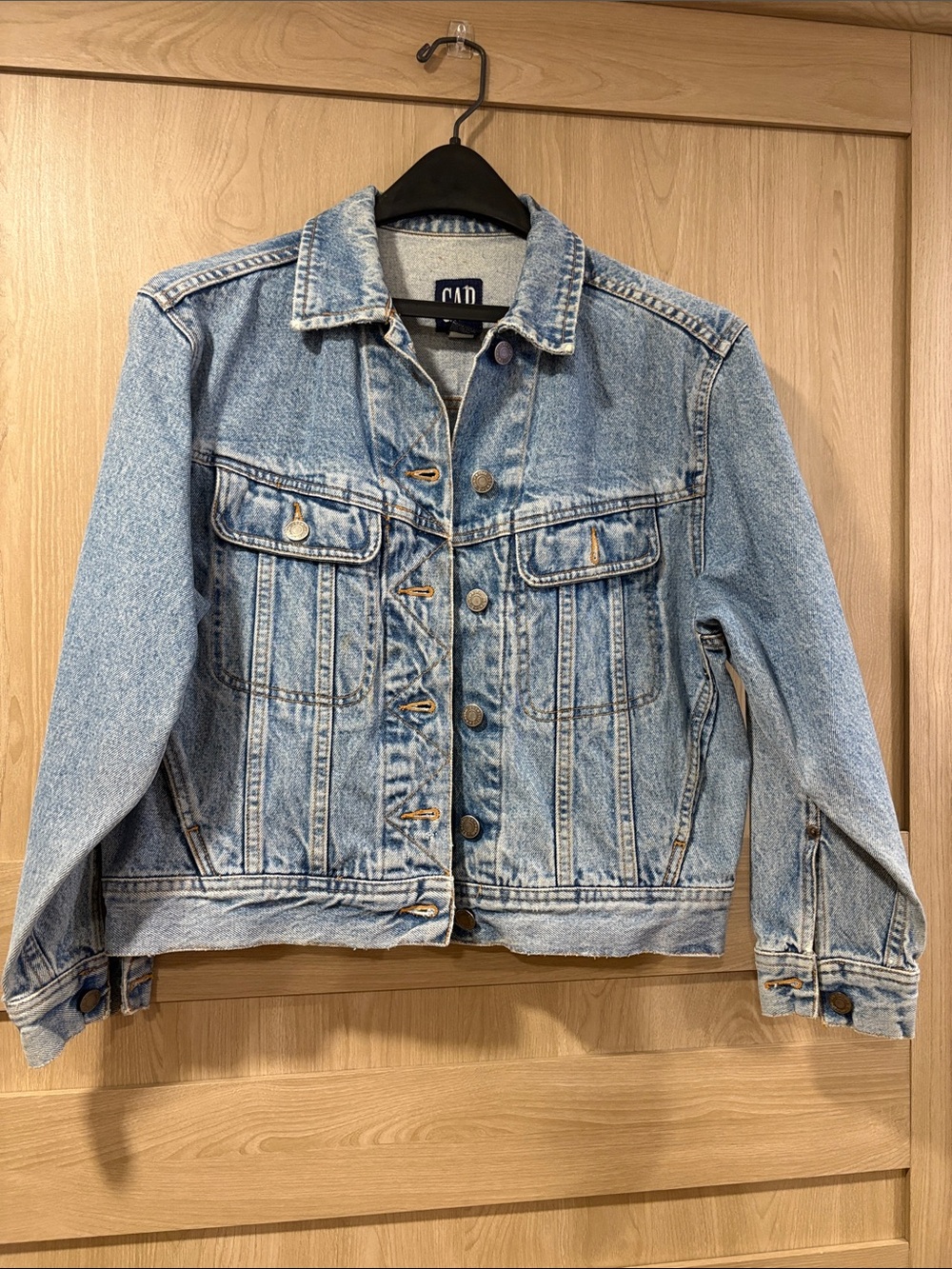 GAP Women's Light Wash Blue Denim Jacket